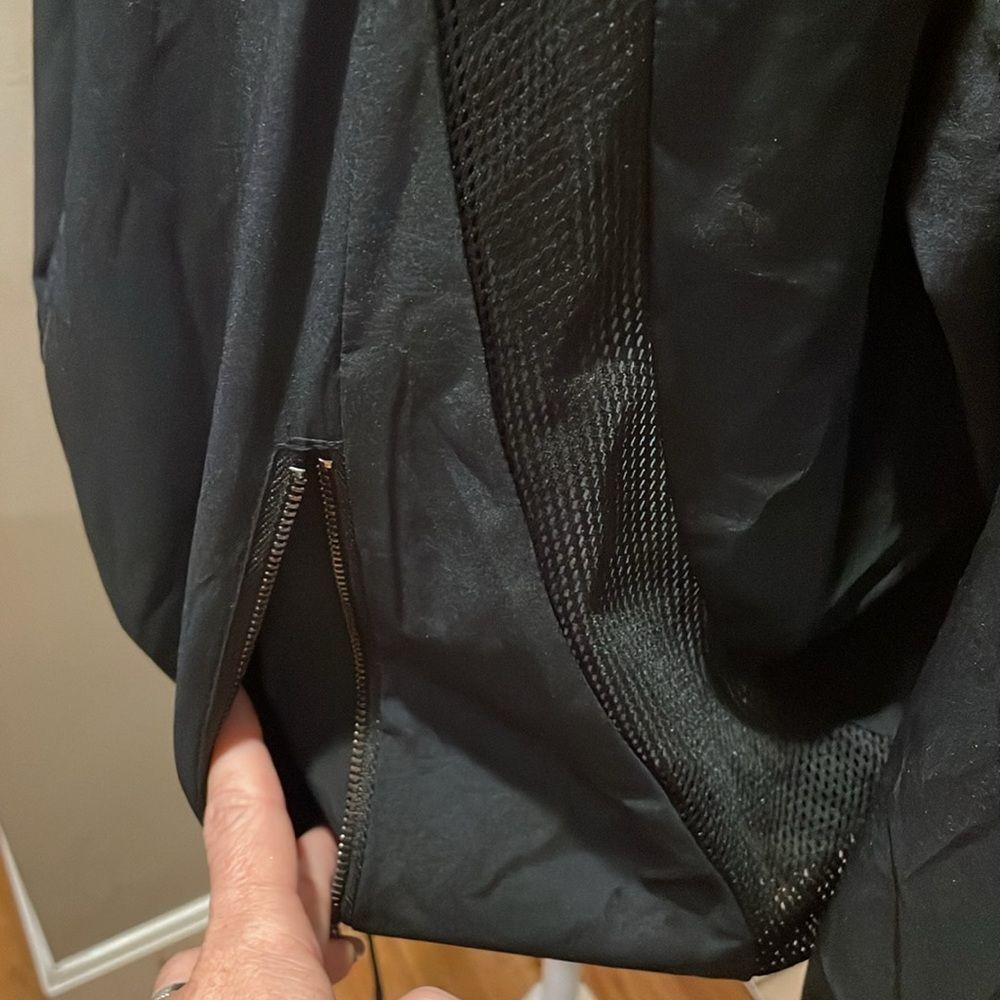 Black Mesh Cutout Jacket - Picture 4 of 6